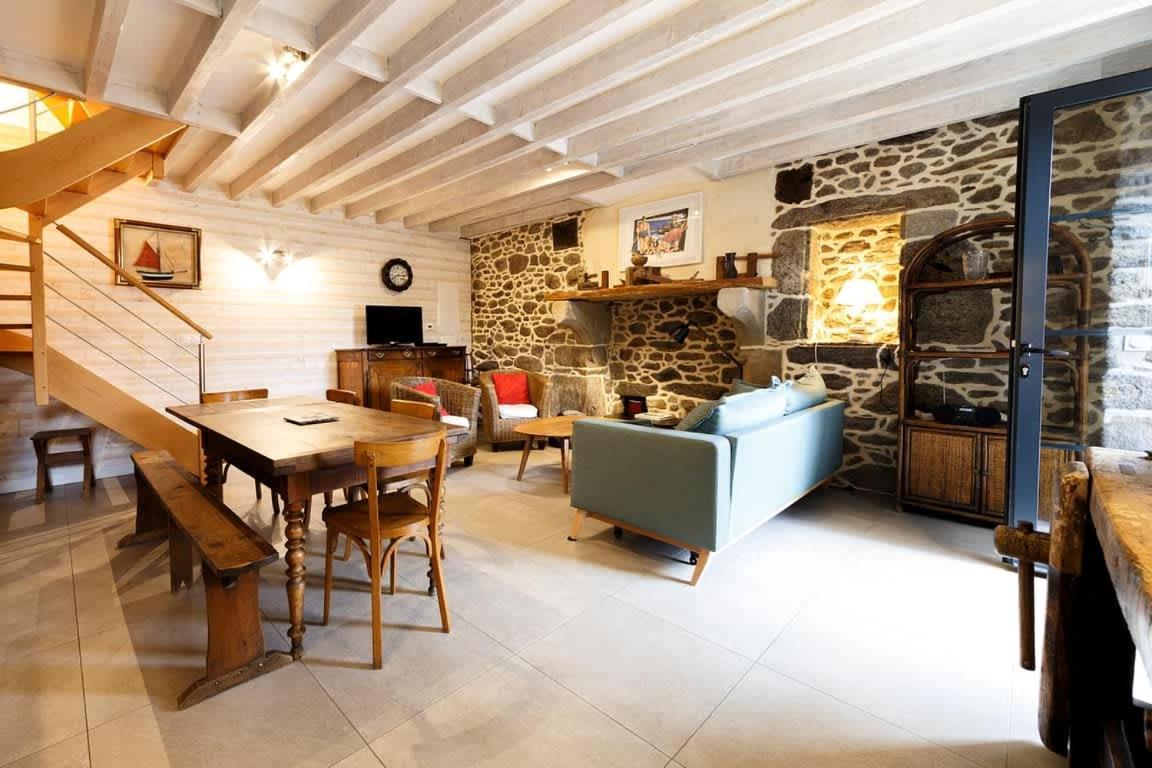 Minihic - Belle Maison 3 Chambres- Proche Hébergement de vacances